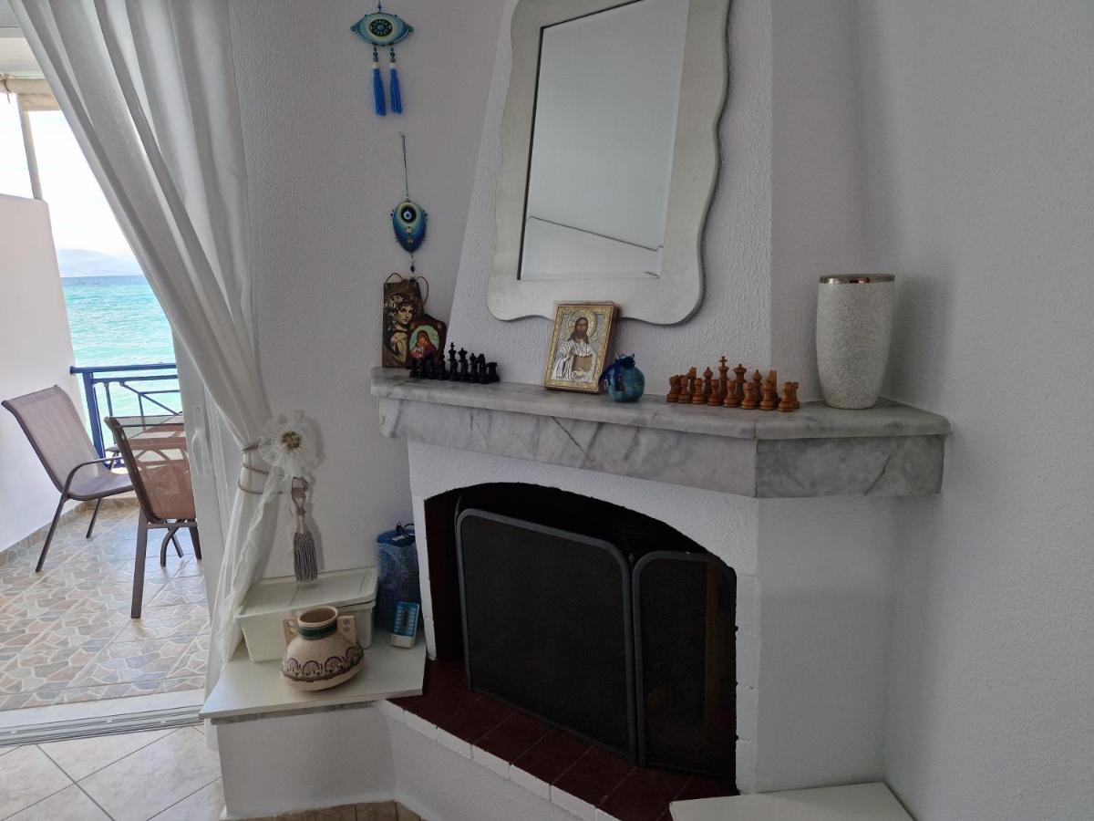 Korinthian Sea View Apartment Nerantza Luaran gambar